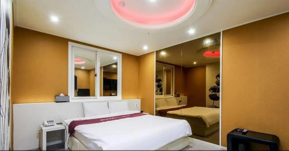 Gamdong Hotel Busan 2*,  Zuid-Korea